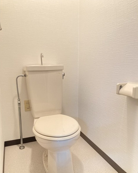 ハイラーク花畑駅前のトイレ|ゆったりとした空間のトイレです