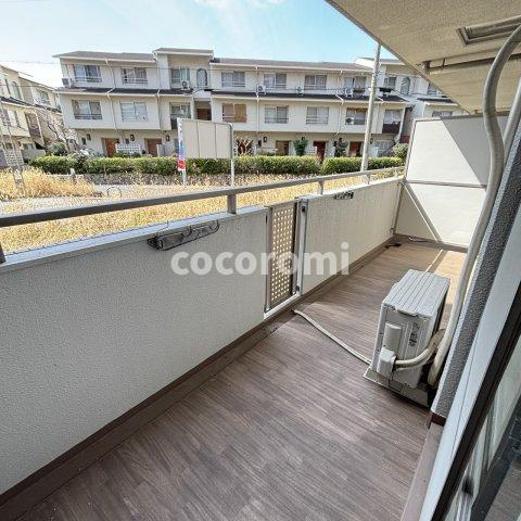 PHOENIX COURT 交野IIのバルコニー