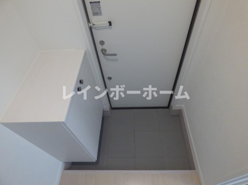 アルベロ新検見川の玄関