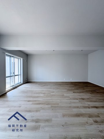 のむら貝塚ガーデンシティ六番館の居間・リビング