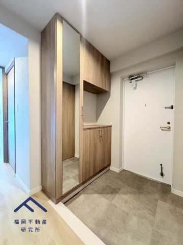 のむら貝塚ガーデンシティ六番館の玄関