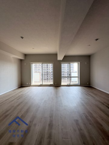 のむら貝塚ガーデンシティ六番館の居間・リビング