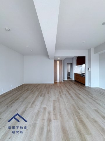 のむら貝塚ガーデンシティ六番館の居間・リビング