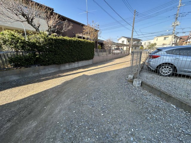 牛久市中央4丁目土地　駅から徒歩約11分の前面道路含む現地写真|前面道路含む現地写真