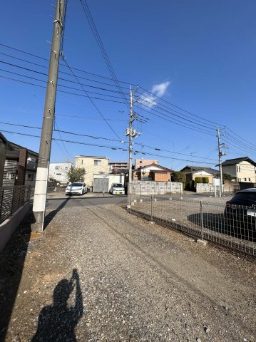 牛久市中央4丁目土地　駅から徒歩約11分の前面道路含む現地写真|前面道路含む現地写真