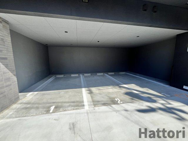 ブランシエスタ南吹田パークサイドの駐車場