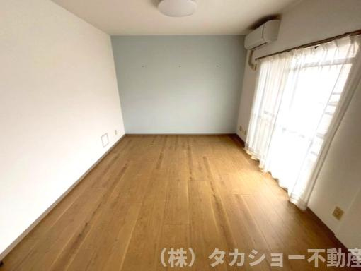 【寝室】 | サウスヒルズ中央　16号棟 | 落ち着いた色調の寝室です