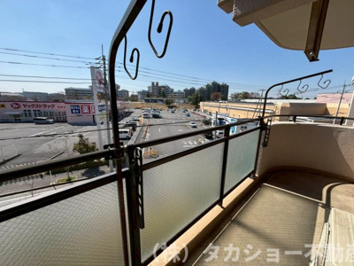 【バルコニー】 | サウスヒルズ中央　16号棟 | 落ち着いた時間を過ごせるバルコニーです