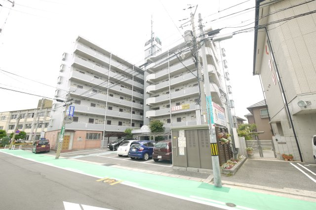 アルフィーネ厚生町の外観