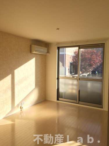 グランドハイツソフィアの居間・リビング