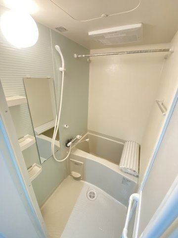 ベレッツァ久里浜の浴室