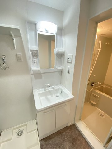 ベレッツァ久里浜の独立洗面台