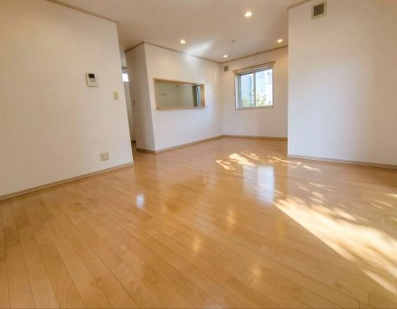 入間市鍵山3丁目　中古戸建の居間・リビング