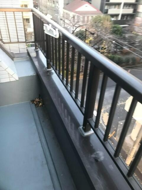 伊藤ビルのバルコニー