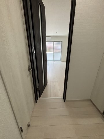 Tio寝屋川市駅の玄関