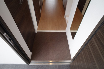 【玄関】 | スプランディッドアラモトエキマエ