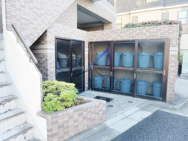 ベルデ北千束のその他共用部分|敷地内ごみ置き場です。