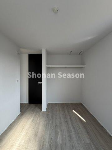 【収納】 | 各居室独立しており、プライベートも充実する洋室が４部屋ございます。