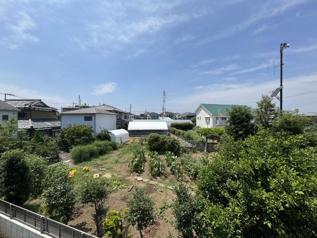 シャーメゾン ヴェールの展望|5.1帖洋室より長閑な景色に癒されます♪