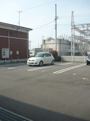 【駐車場】 | リヴァーイン　ノマ