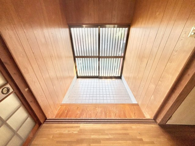 ノマグチアパートの玄関