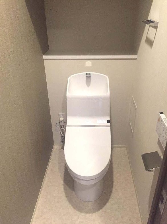 レ・ジェイド西田辺のトイレ