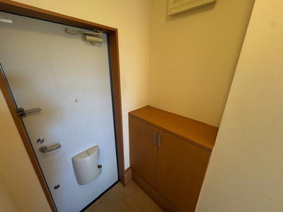 【玄関】 | ハンナンハイツ C