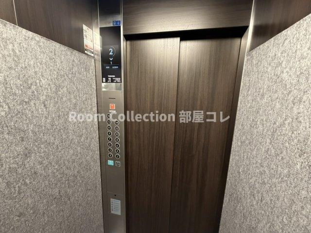 S-RESIDENCE高岳bresa(ブレサ)のロビー|同シリーズイメージ写真
反転色違い
現況と異なる場合現況優先