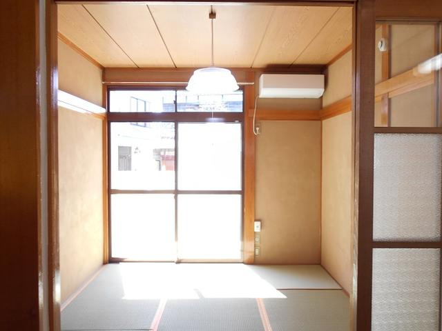 南向きで陽当たり良好です。