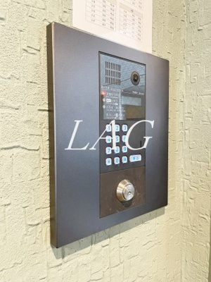 【セキュリティ】 | フォルジュ | オートロックです。