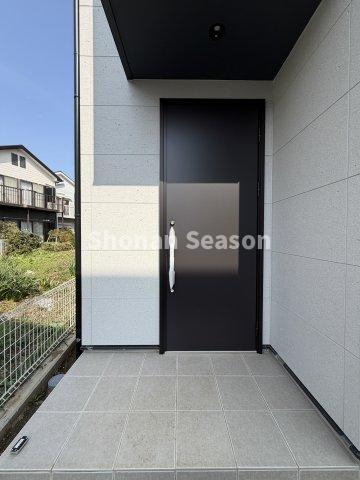 【玄関】 | まずは資金計画を立ててみましょう。
自己資金や住宅ローン借り入れ額など明確にすることで、購入可能な物件の範囲が見えてきます！