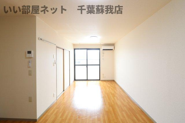アルカディア　Ⅲの居間・リビング|ゆったり過ごせる居間です