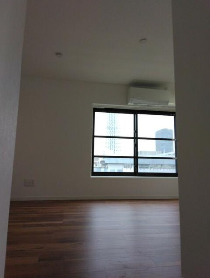 フェリチタ横川の洋室