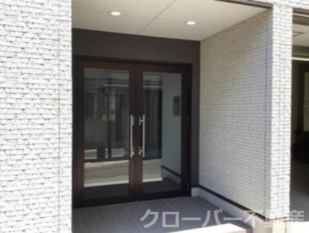 プランドール坂出駅前のエントランス