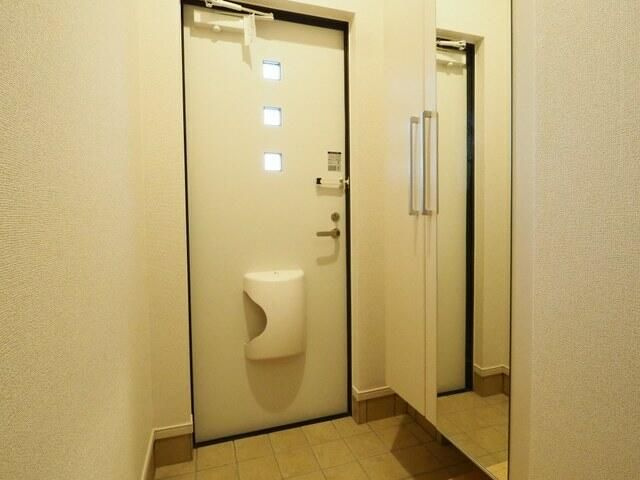 フォレストオハナ　Ｂ棟の玄関