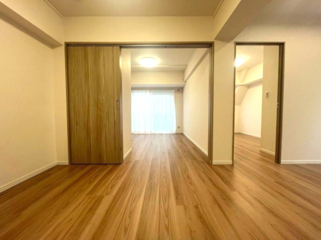ライオンズマンション中野弥生町の洋室