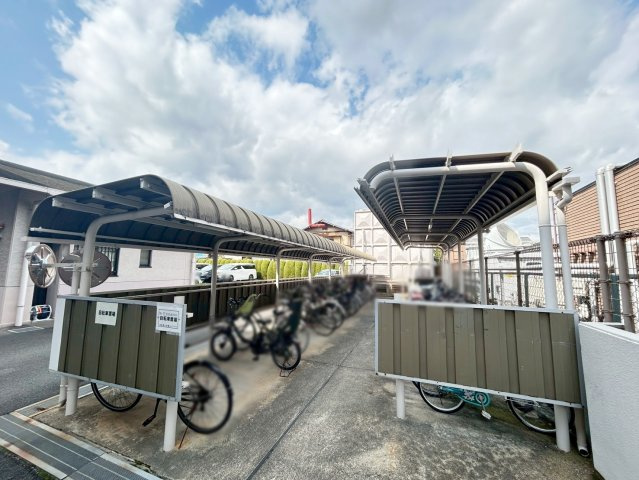 ライオンズマンション上桂　の駐輪場|駐輪スペース有！
