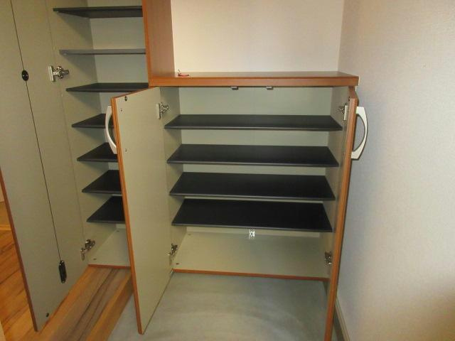 Etoile Matinの玄関