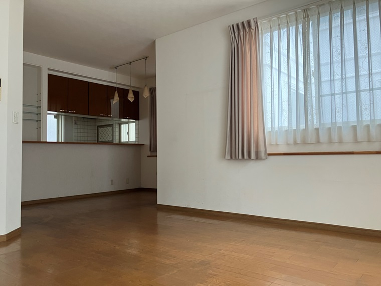 成城戸建の居間・リビング