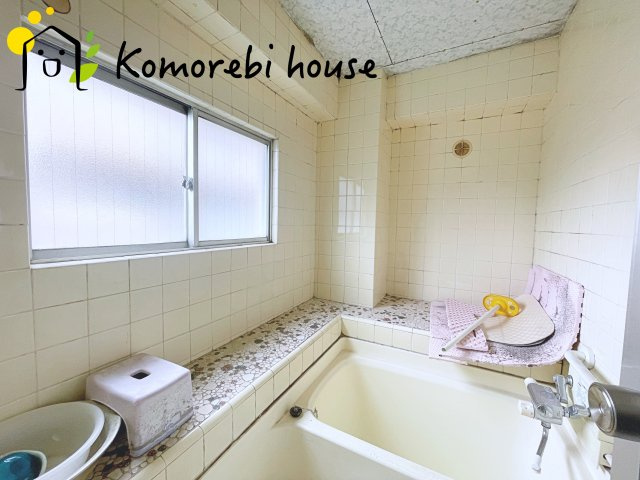 東営マンションの浴室