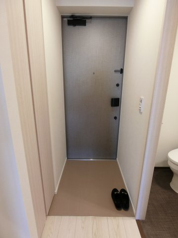 エステムコート元住吉の玄関