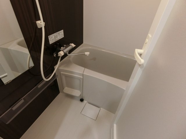 エステムコート元住吉の浴室