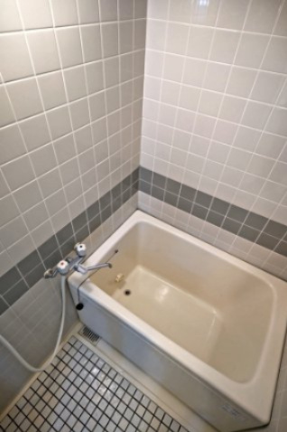 シャルム松木の浴室|同間取り別室の参考写真です