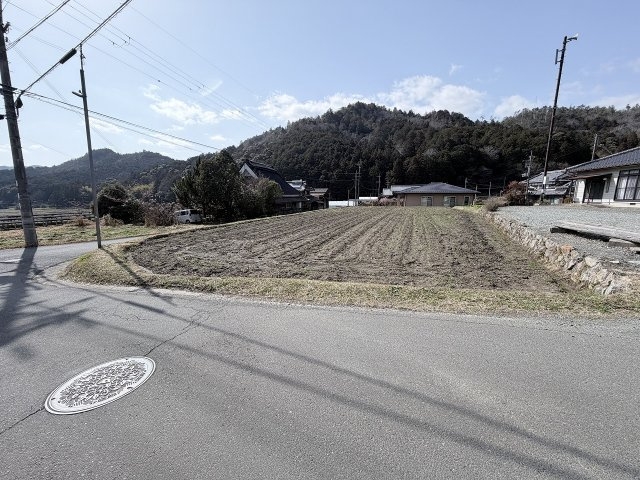 丹波市春日町鹿場の売地の外観