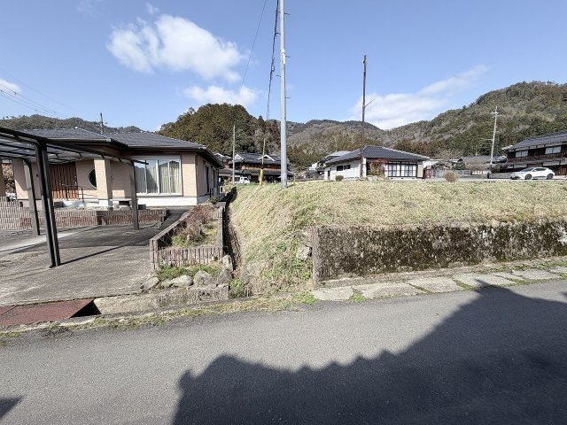丹波市春日町鹿場の売地の外観