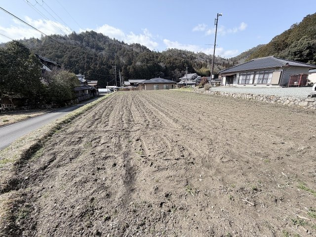 丹波市春日町鹿場の売地の外観