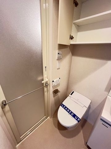 ＯＮＥ ＲＯＯＦ ＲＥＳＩＤＥＮＣＥ ＡＳＡＫＵＳＡＢＡＳＨＩのトイレ