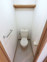 【トイレ】 | ※温水洗浄便座になります。