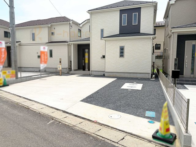 ひたちなか市足崎　新築戸建て　C号棟の駐車場|カースペースは2台お停めいただけます♪