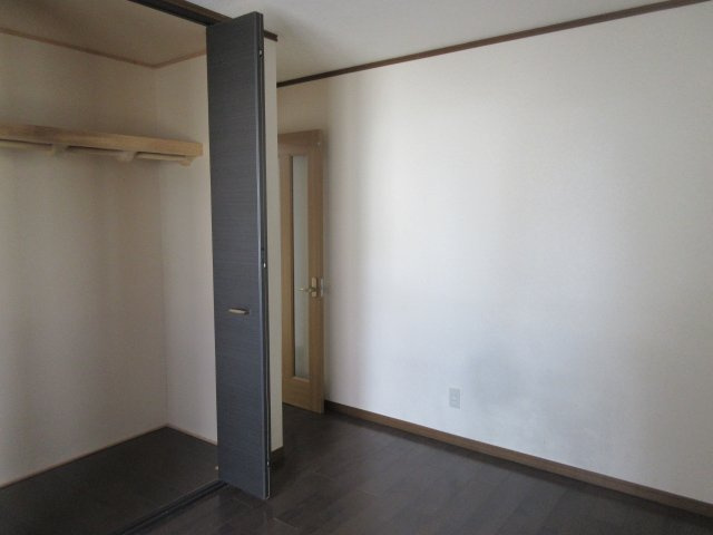 バップバーレンK館の収納